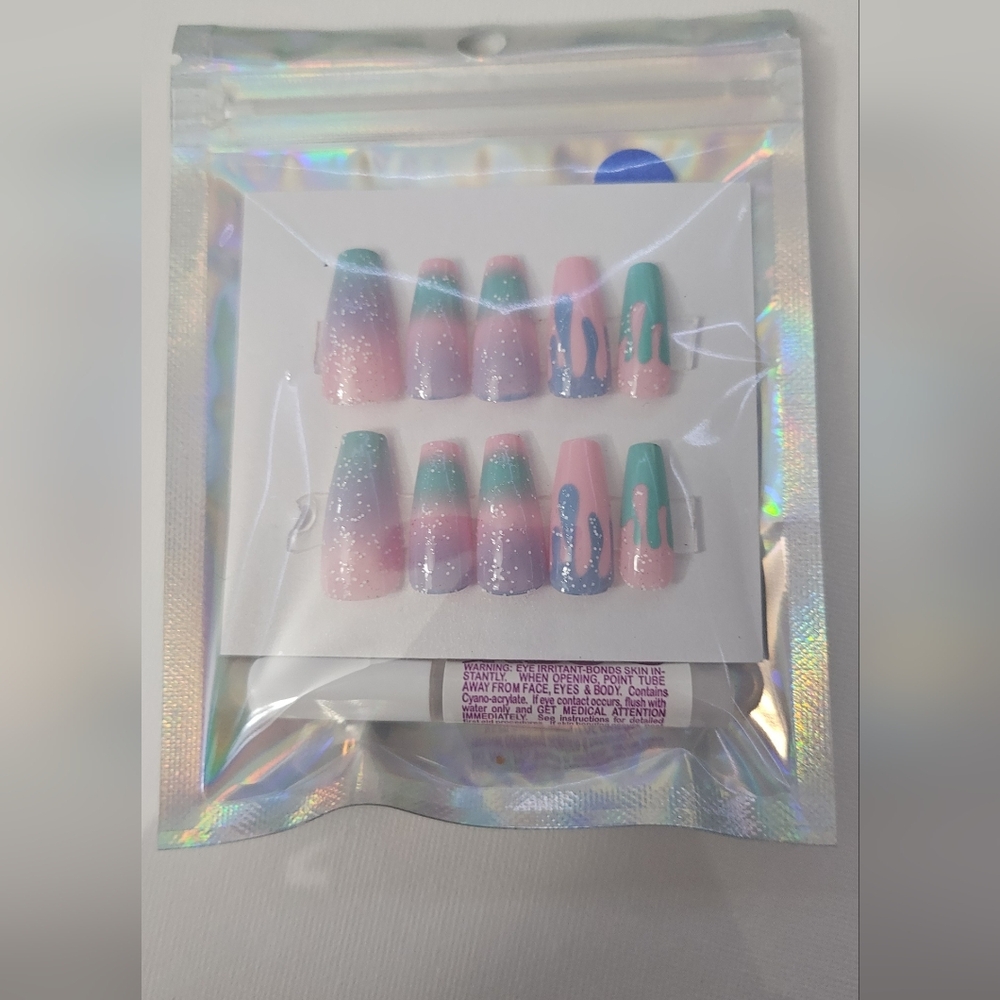 Nail kit